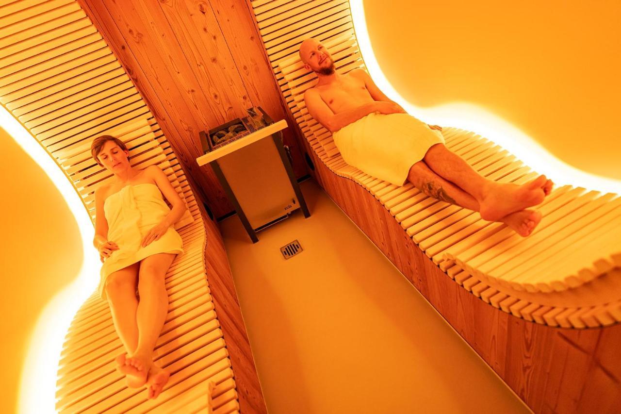 Hotel Glocke Reckingen エクステリア 写真